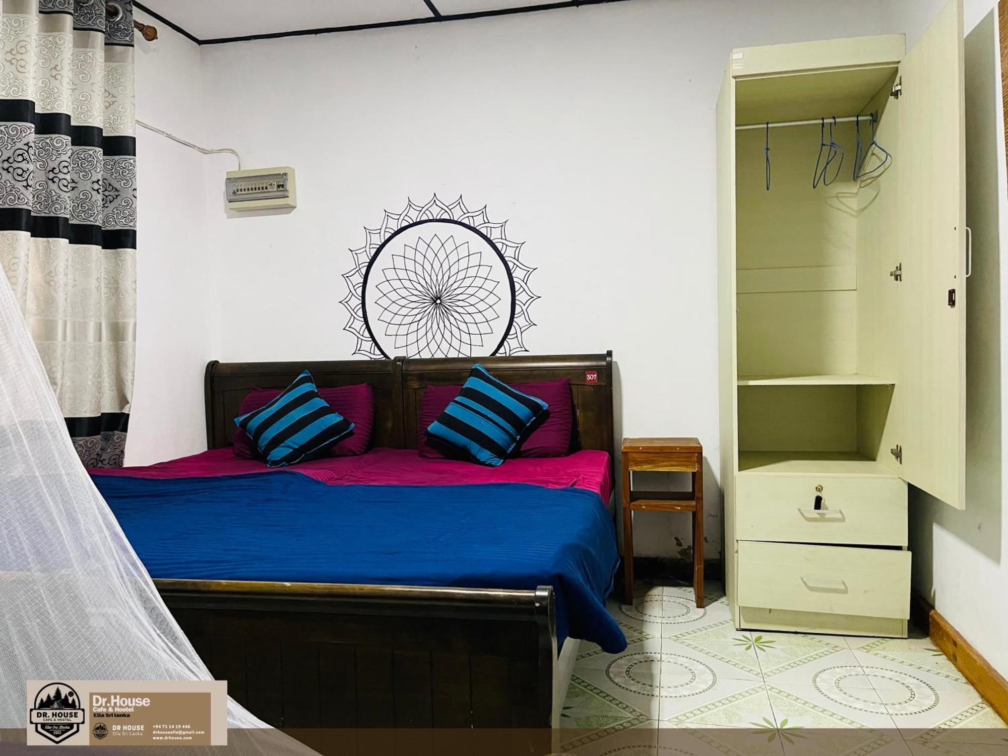 Dr House Ella - Hostel & Cafe Екстериор снимка