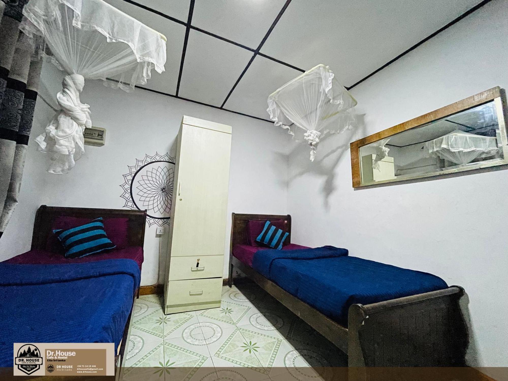 Dr House Ella - Hostel & Cafe Екстериор снимка